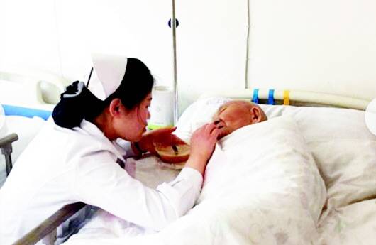 广西日报丨开门办院点亮孤独症儿童“星光”(图1)